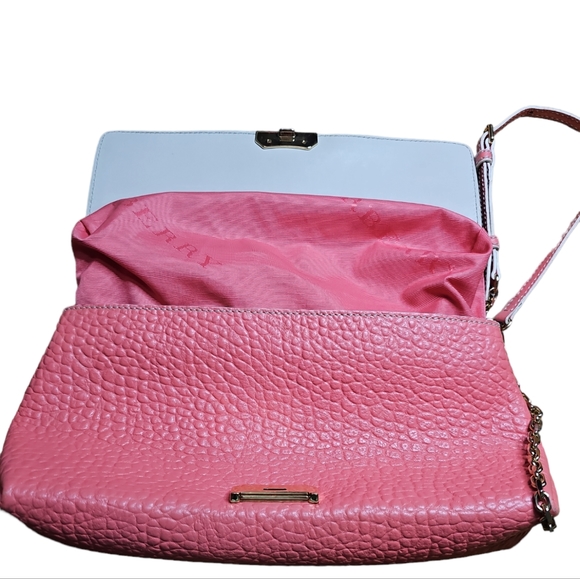 Burberry Rare Leather Bag/Crossbody - Picture 11 of 12